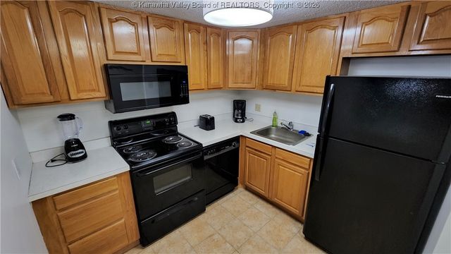 2106 Kanawha Boulevard E 727, Charleston, WV 25311