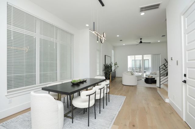 5704 Fairdale Lane B, Houston, TX 77057