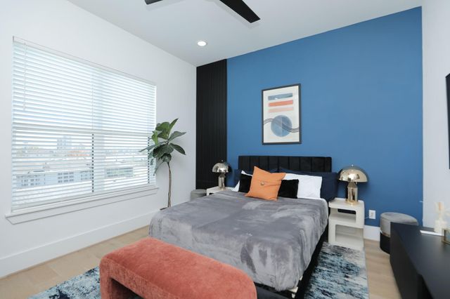 5704 Fairdale Lane B, Houston, TX 77057