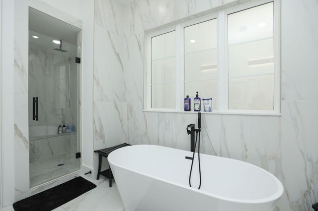 5704 Fairdale Lane B, Houston, TX 77057