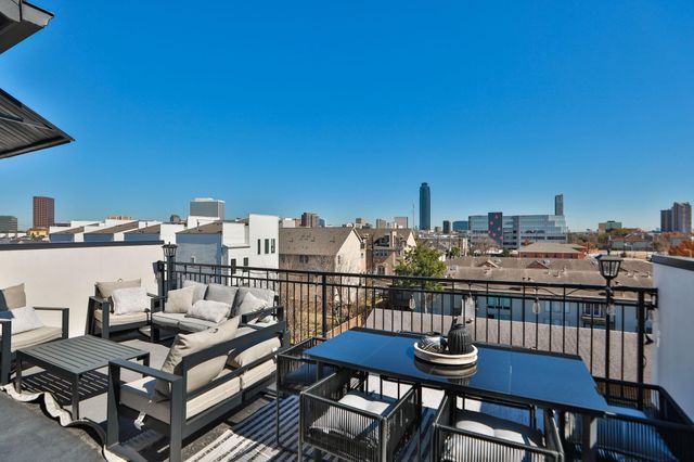 5704 Fairdale Lane B, Houston, TX 77057