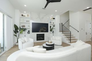 5704 Fairdale Lane B, Houston, TX 77057