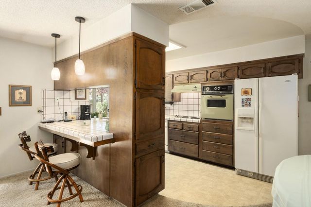 25526 Whitworth Drive N, Madera, CA 93638