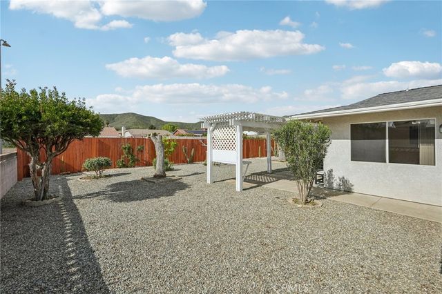 28731 Portsmouth Drive, Menifee, CA 92586