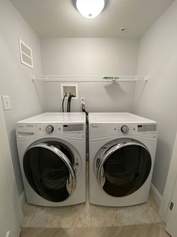 107 Corning Fairbanks Way 153, Westborough, MA 01581