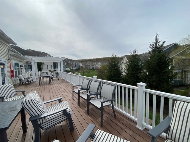 107 Corning Fairbanks Way 153, Westborough, MA 01581