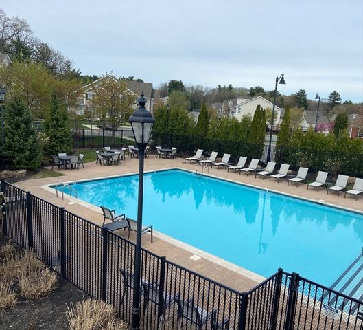 107 Corning Fairbanks Way 153, Westborough, MA 01581