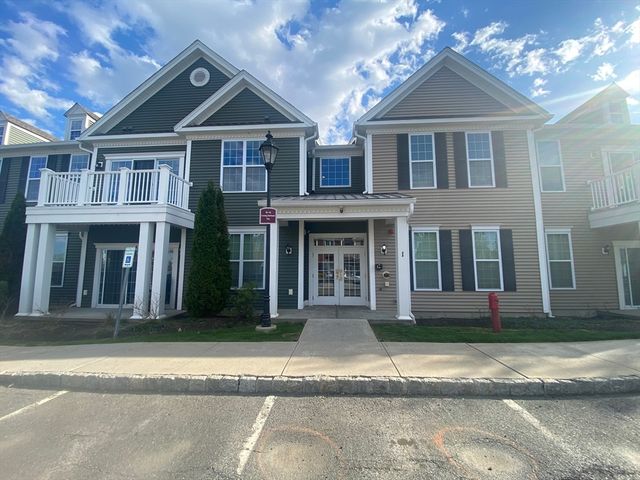 107 Corning Fairbanks Way 153, Westborough, MA 01581