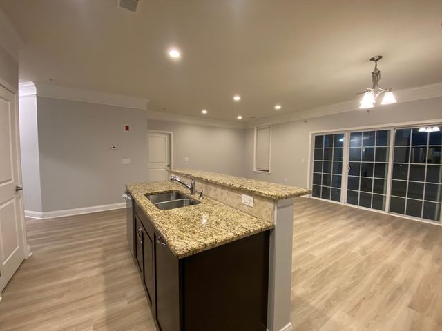 107 Corning Fairbanks Way 153, Westborough, MA 01581