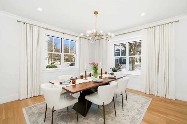 115 Oxford Rd, Newton, MA 02459