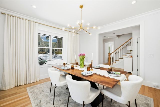 115 Oxford Rd, Newton, MA 02459