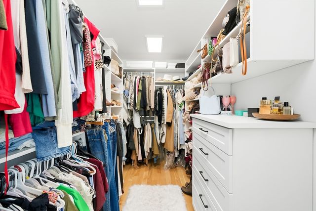 115 Oxford Rd, Newton, MA 02459