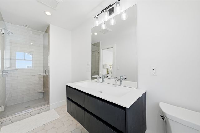 115 Oxford Rd, Newton, MA 02459