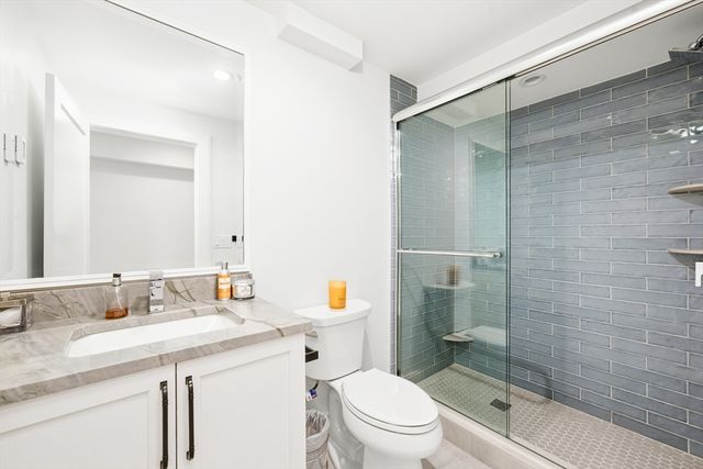 115 Oxford Rd, Newton, MA 02459