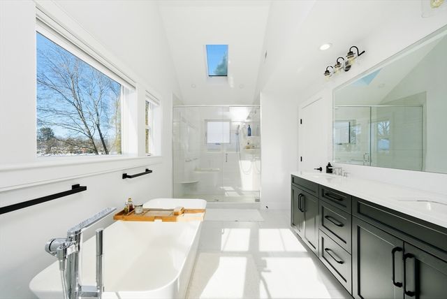 115 Oxford Rd, Newton, MA 02459