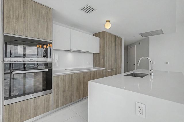 2900 NE 7th Ave 3107, Miami, FL 33137