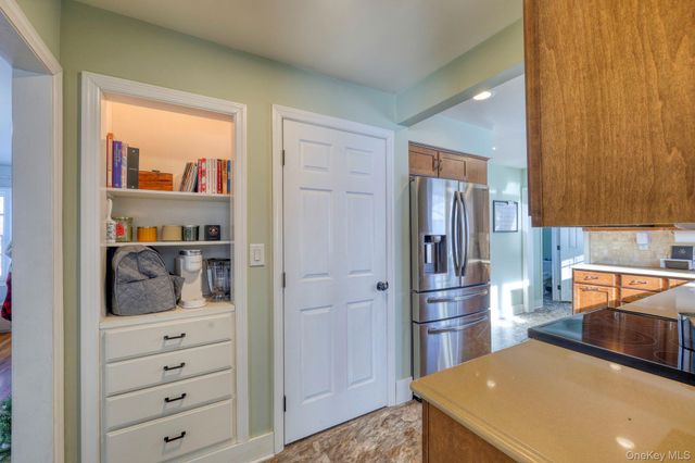 210 Overlook Road, Poughkeepsie, NY 12603