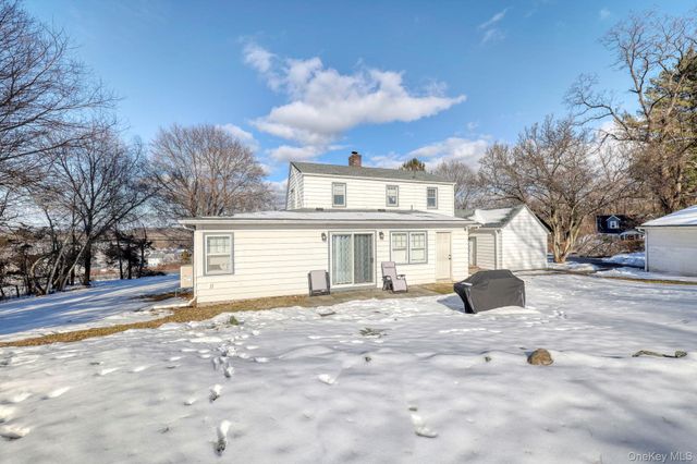 210 Overlook Road, Poughkeepsie, NY 12603