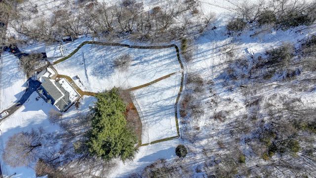 210 Overlook Road, Poughkeepsie, NY 12603