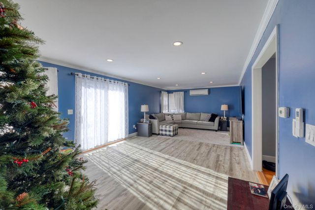 210 Overlook Road, Poughkeepsie, NY 12603