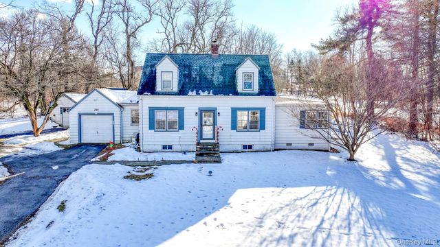 210 Overlook Road, Poughkeepsie, NY 12603