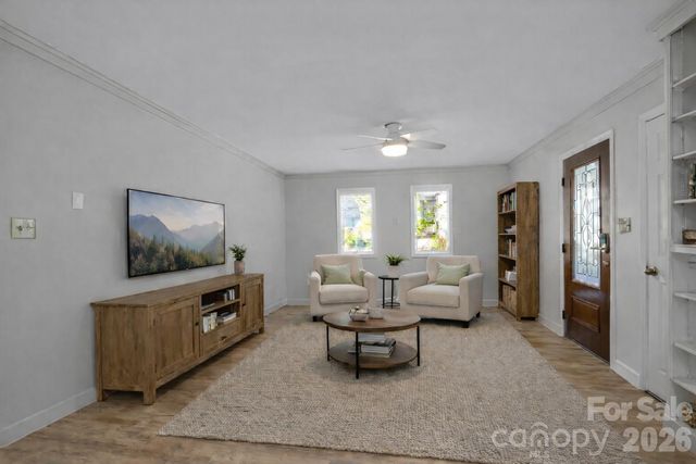 605 Rhododendron Avenue, Black Mountain, NC 28711