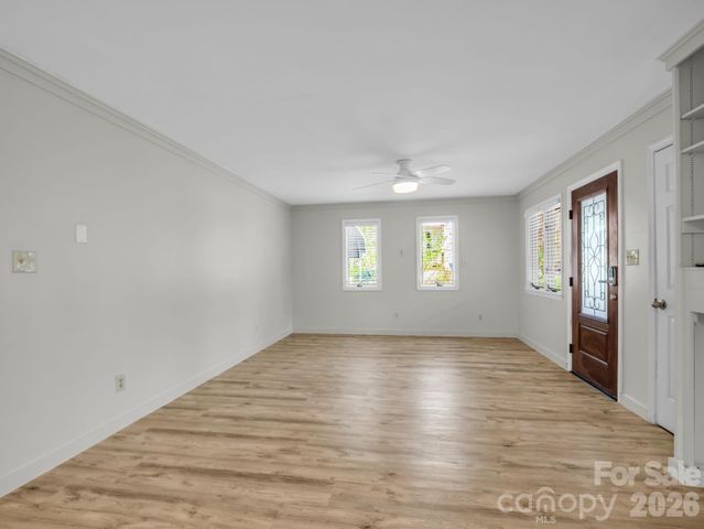 605 Rhododendron Avenue, Black Mountain, NC 28711