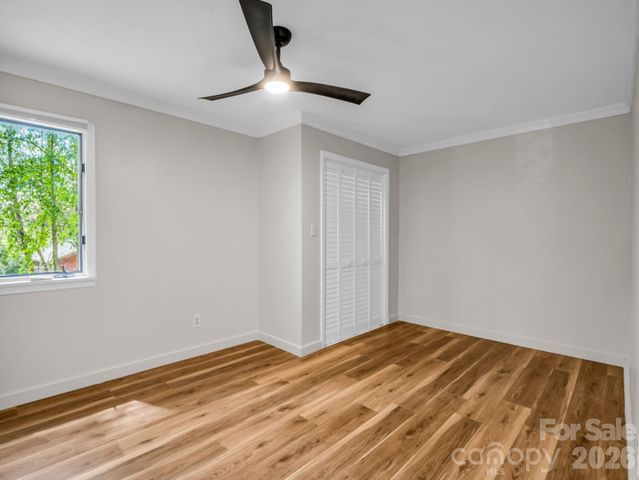 605 Rhododendron Avenue, Black Mountain, NC 28711