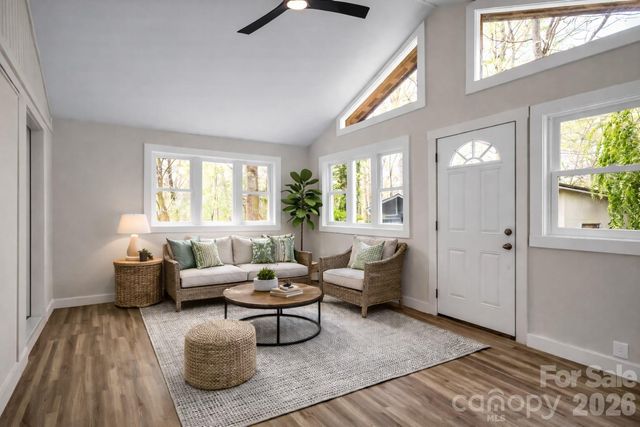 605 Rhododendron Avenue, Black Mountain, NC 28711