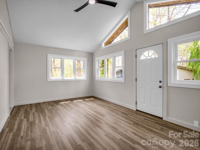 605 Rhododendron Avenue, Black Mountain, NC 28711