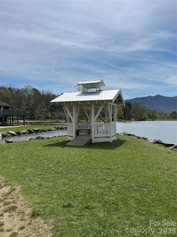 605 Rhododendron Avenue, Black Mountain, NC 28711