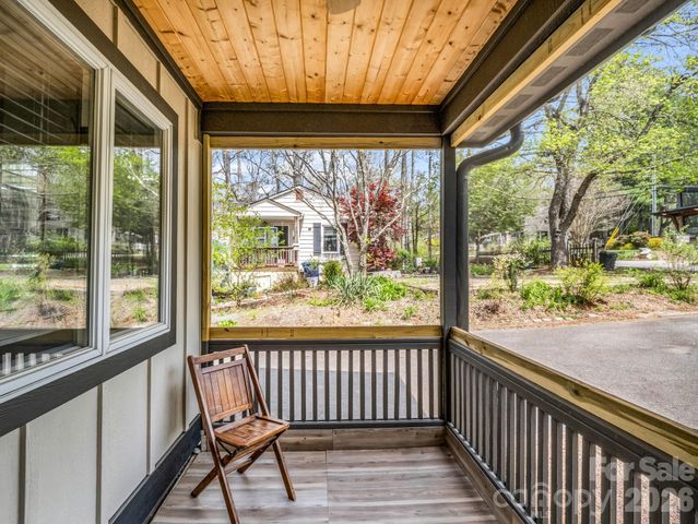 605 Rhododendron Avenue, Black Mountain, NC 28711