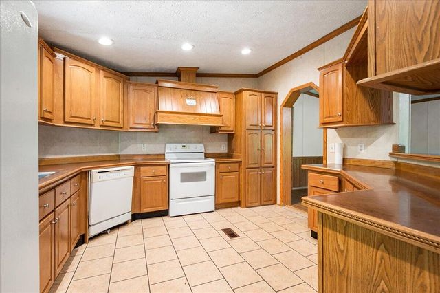 598 Skaggs Branch Road, Williamsburg, KY 40769