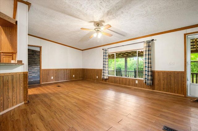 598 Skaggs Branch Road, Williamsburg, KY 40769
