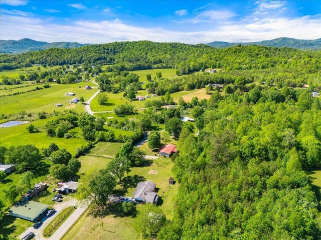 598 Skaggs Branch Road, Williamsburg, KY 40769