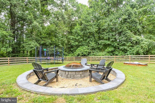 7117 PULLEN DR, Fredericksburg, VA 22407