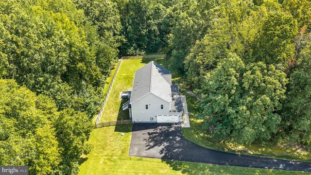 7117 PULLEN DR, Fredericksburg, VA 22407