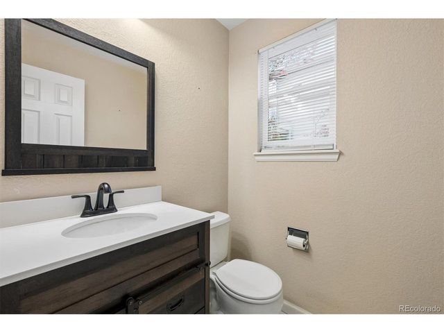 557 Stellars Jay Dr, Highlands Ranch, CO 80129