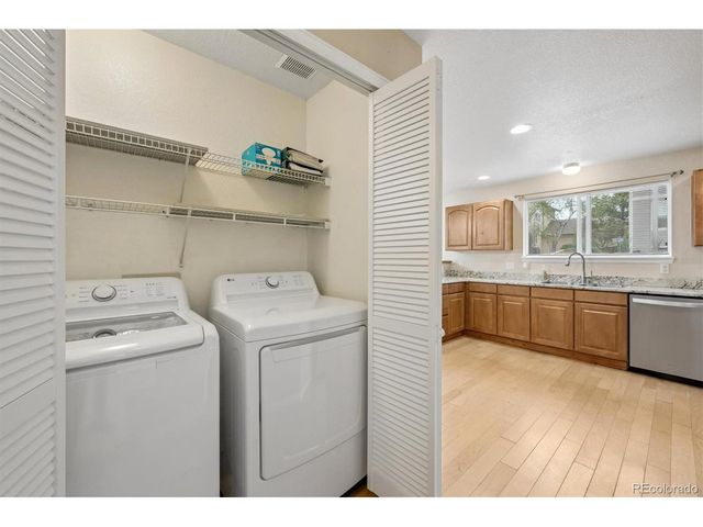 557 Stellars Jay Dr, Highlands Ranch, CO 80129