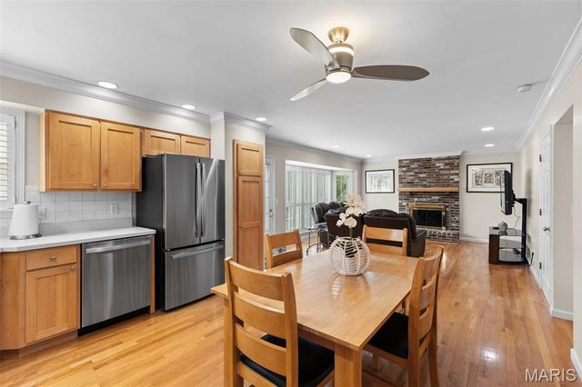 2806 Buckfield Court, Oakville, MO 63129