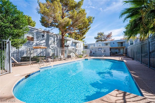 3823 South Maryland Parkway B11, Las Vegas, NV 89119