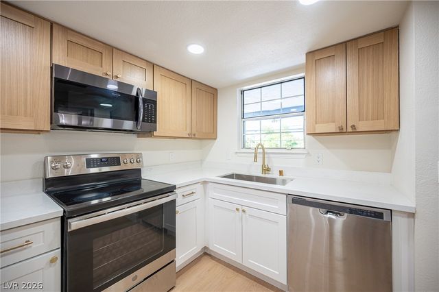 3823 South Maryland Parkway B11, Las Vegas, NV 89119