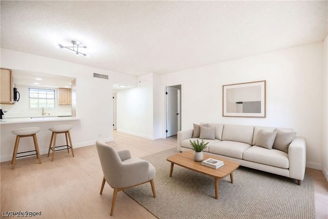 3823 South Maryland Parkway B11, Las Vegas, NV 89119