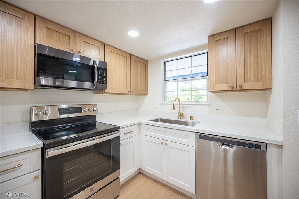 3823 South Maryland Parkway B11, Las Vegas, NV 89119 — photo 3