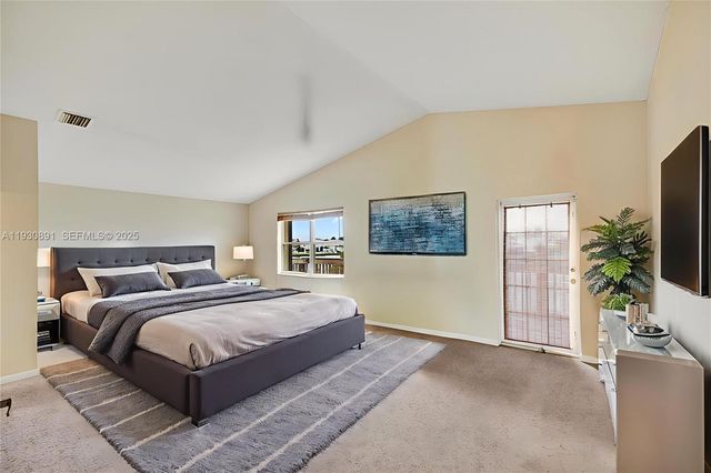 15651 NW 14th Ct, Pembroke Pines, FL 33028