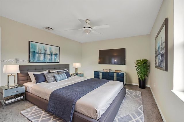 15651 NW 14th Ct, Pembroke Pines, FL 33028