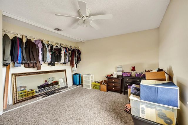 15651 NW 14th Ct, Pembroke Pines, FL 33028