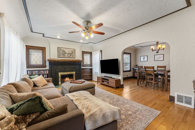 2509 East Street, Davenport, IA 52803