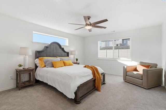 1401 8th Street, Benton City, WA 99320