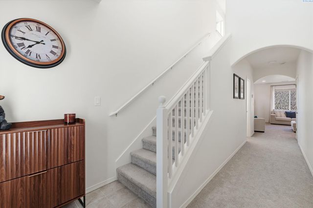 1401 8th Street, Benton City, WA 99320